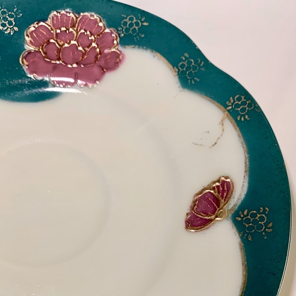 Antique Hand-Painted Japanese Porcelain Saucer Dark Green Gold Moriage Flowers - Picture 5 of 7